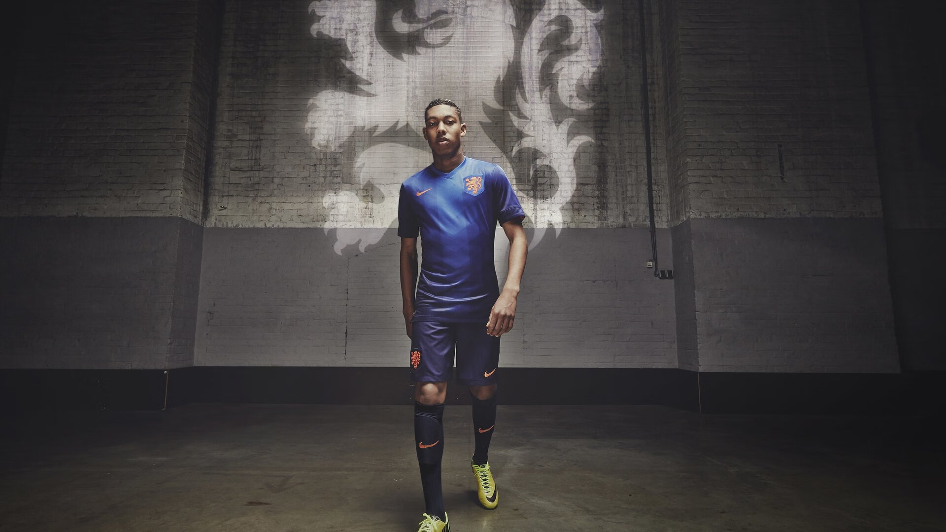 九游网游官网-中超联赛国足逆袭 球员评分普遍上升，国足在中超什么水平