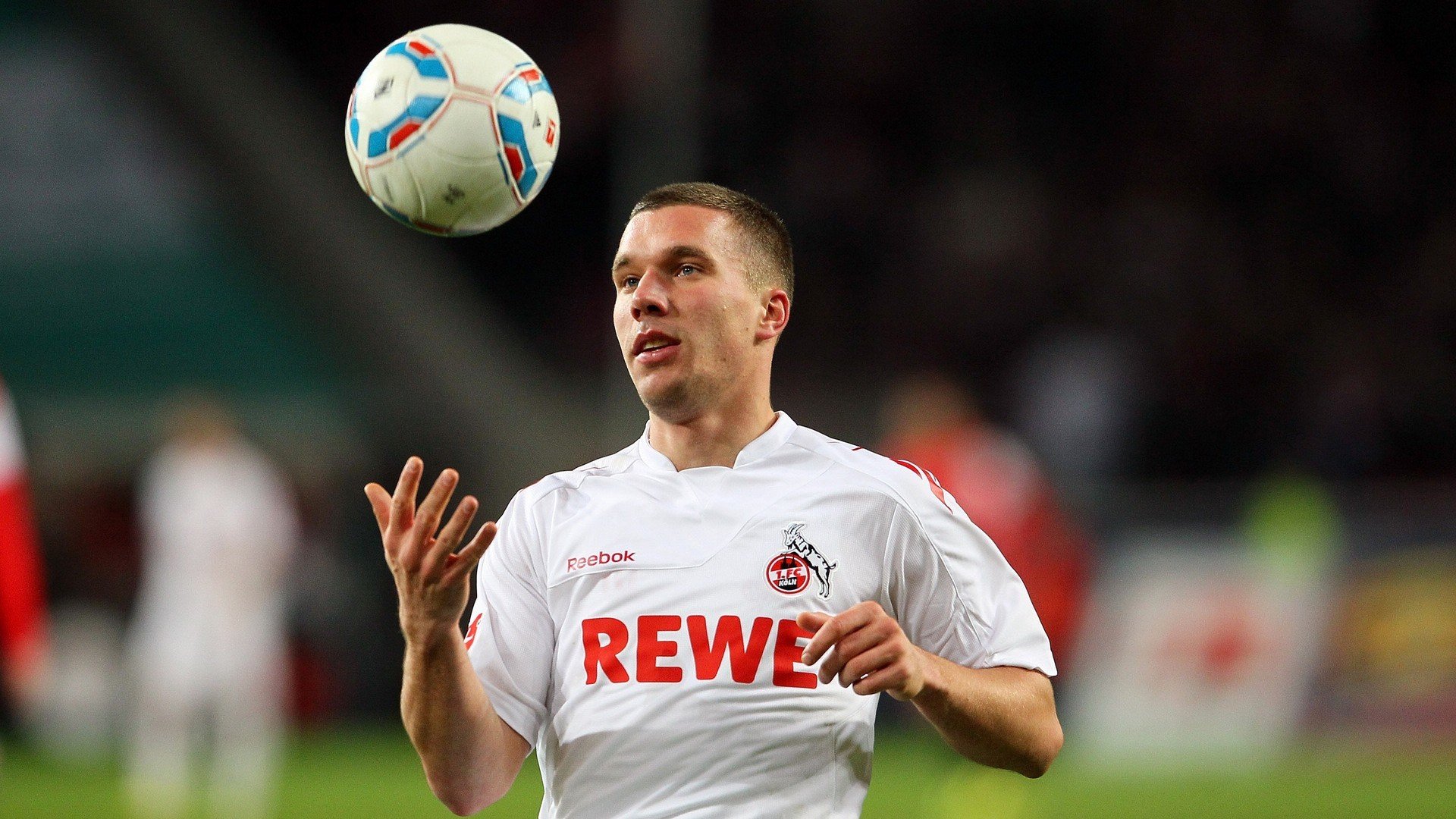 划频波动最小选手表现稳定,频率与划距的关系